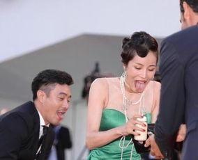 娱乐吃瓜女明星走红毯,娱乐女神走红毯,吃瓜群众热议焦点