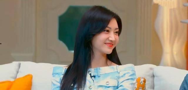 娱乐吃瓜君唐艺昕